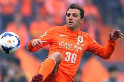 En Shandong Luneng permaneció tres años: el chino es el único club en el que cumplió su contrato completo.
