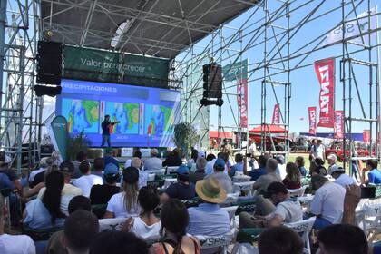 En simultáneo con la vidriera de expositores, la muestra ofrecerá una nutrida agenda de actividades en sus auditorios.