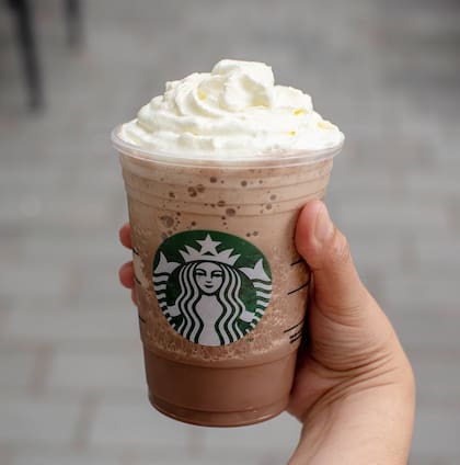 En Starbucks son grandes maestros en el arte del café frío.