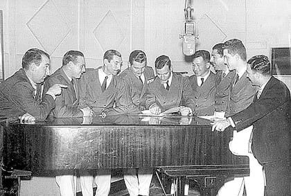 En su carrera apoyó y enseño a muchos futuros músicos