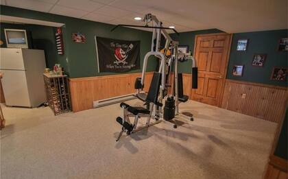 En su casa, el jugador tiene su propio espacio para hacer ejercicio