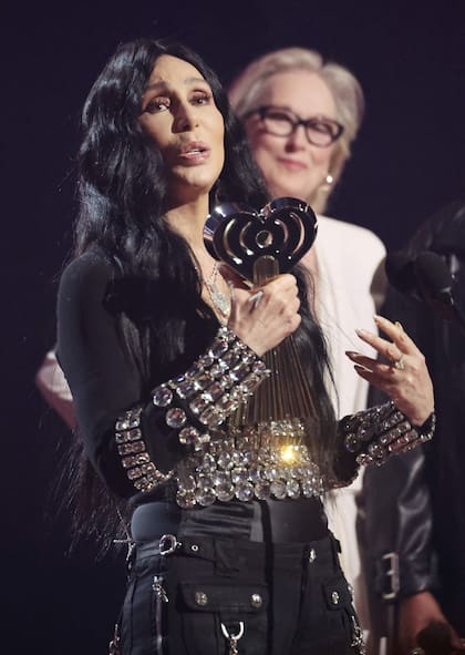 En su discurso de agradecimiento, Cher expresó lo "afortunada" que era por tener personas que la habían apoyado a lo largo de los años y en los diferentes momentos que había atravesado