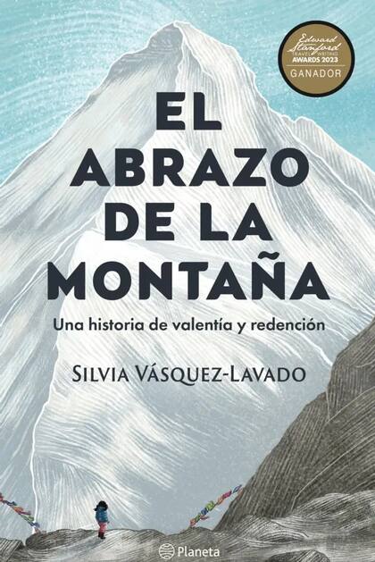 En su libro autobiográfico "El abrazo de la montaña", Vásquez-Lavado relata el pedregoso camino hacia lo más alto