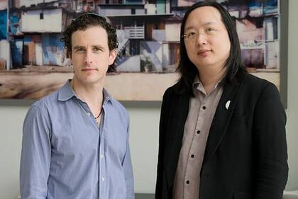 En su libro "Plurality", Glen Weyl y Audrey Tang destacan el papel que tuvo el modelo taiwanés de desarrollo tecnológico en la consolidación del proceso democrático en su país