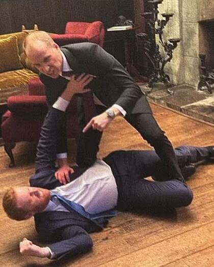 En su libro Spare, Harry contó que tuvo una pelea con William, y aseguró que su hermano lo golpeó hasta tumbarlo al sueño (Foto: Instagram @alisonjacksonartist)