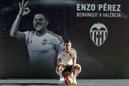 En su llegada a Valencia, donde sufrió muchos problemas físicos. Desde el club ´che´ pasó a River