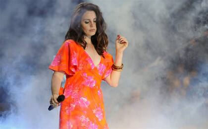 En su nuevo disco, Lust for Life, vuelve a mostrarse nostálgica y ensoñada