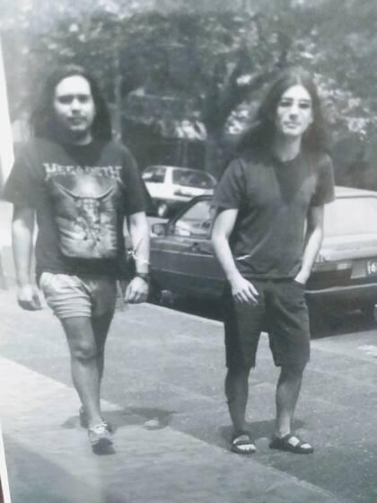 En su pasado tuvo una banda y estudios en El Bolsón