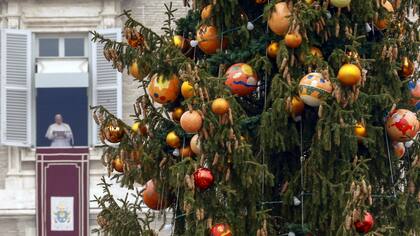 En su primer mensaje de 2016, el Papa pidió por un mundo más justo