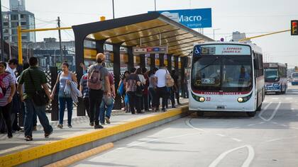 En su primera semana, el Metrobus de la Matanza redujo la mitad de los tiempos de viaje