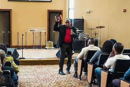 En su rol como pastor, Braxton entendió cuál debe ser su enseñanza a los fieles