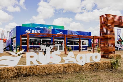 En su stand en Expoagro, RUS brindó asesoramiento personalizado y presentó su portfolio de seguros para el agro, con soluciones para productores, contratistas y empresas del sector.