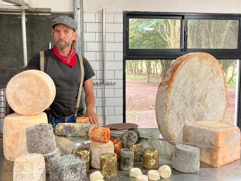 El arquitecto de los quesos: un argentino fue premiado con el “Oscar” de los libros de gastronomía 