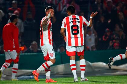 En su último partido de local, Instituto le ganó a Independiente con contundencia