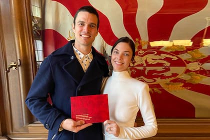 Laura Laprida y Eugenio Levis se casaron en Visp, Suiza 