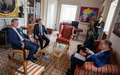En su visita a Washington, Newsom se reunió con legisladores de ambos partidos