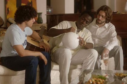 En "Sueño Bendito", un encuentro entre Pelé y Maradona que estuvo muy lejos de ser como se dio en la realidad