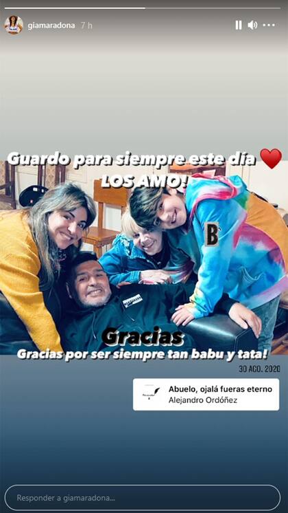 En sus historia de Instagram, Gianinna compartió una foto junto a su hijo, Benjamín, Diego y Claudia