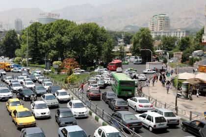 En teherán, la gente se queja porque las sanciones afectan más a la gente que a los que están en el poder