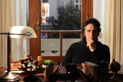 Peretti en En Terapia, el ciclo televisivo en el que personificó al psicoanalista Guillermo Montes