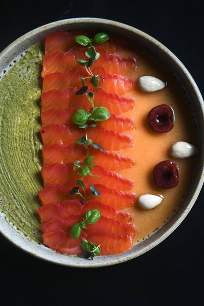 En Territorio Aura, los chefs Martín Sclippa y Estefanía Maiorano apuestan por sabores intensos