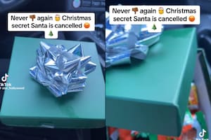 Jugaron al amigo invisible para Navidad y cuando vio su regalo se indignó