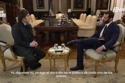 https://resizer.glanacion.com/resizer/v2/en-toda-libertad-louis-sarkozy-javier-milei-HLI2D4XBYZGWNI3TNIB7YWEQFA.png?auth=dae0fa05a285badae4bf8e23b30e0f29bab47cd4a678b8cc22f9b907a7b5f704&width=420&height=281&quality=70&smart=true
