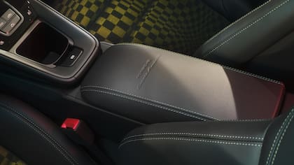 En todos los detalles: inscripciones en el tapizado