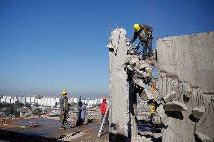 En total, cuando finalice la demolición, se habrán procesado unos 40.000 metros cúbicos de escombros