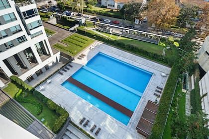 En total son 126 departamentos distribuidos en una superficie construida de casi 79.600 m²