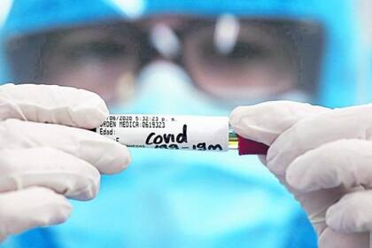 En Turkmenistán está prohibido hablar sobre la pandemia en espacios públicos