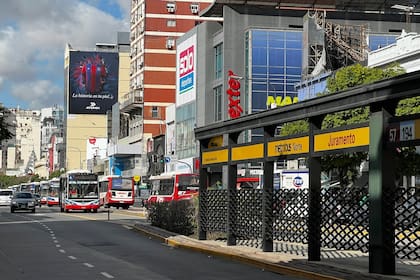 En un corredor orientado al consumo de clase media, el impacto es directo