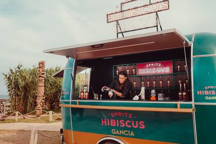 En un drinktruch muy canchero, la embajadora de Gancia preparó los tragos que deleitaron a los invitados.