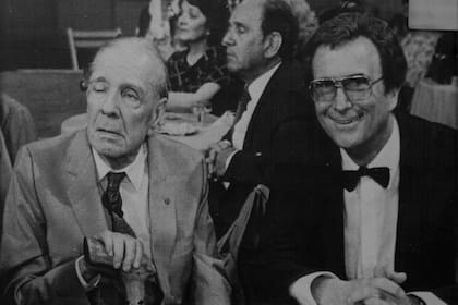 En un encuentro con Jorge Luis Borges.