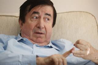 Durán Barba ejerció una encendida defensa de Triaca ante grupo de intelectuales