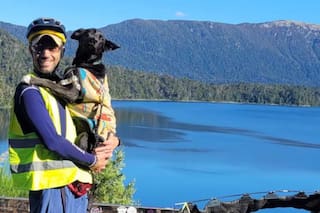 Renunció a su trabajo, acondicionó una bici para recorrer el país y eligió a la mejor compañera de viaje