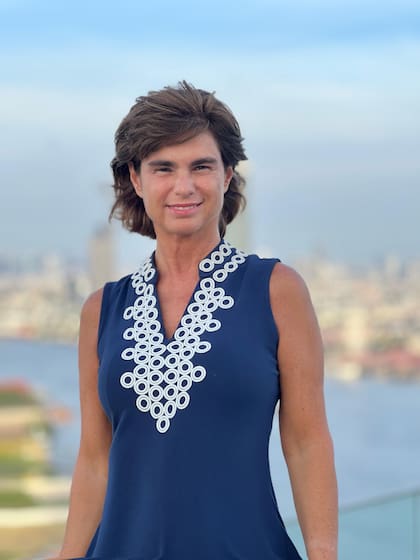 En un viaje a Nueva York, Paula Diagosti conoció a Donald Trump. lo cruzó en la puerta de la Trump Tower. "Yo estaba vestida de gimnasia, Me meto a comprar un disco y vienen dos guardaespaldas que me dicen que está el señor Trump afuera y que me quiere ver. Les dije que estaba comprando unos discos, que en un ratito salía... ¡y esperó! Hablamos, le comenté que estaba ahí porque mi prima es americana, me dio una tarjeta... ¡Si lo hubiese llamado hubiese sido primera dama de los Estados Unidos!", contó entre risas Paula en televisión