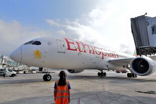 En un vuelo de Ethiopian Airlines que llegó a Ezeiza el viernes pasado viajaban 14 mujeres rusas embarazadas