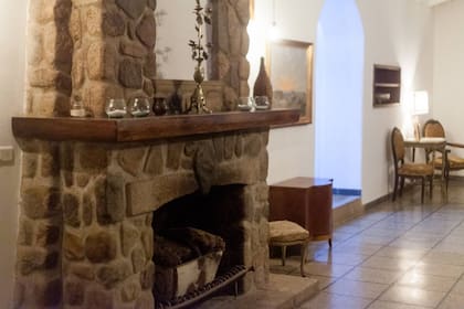 En una antigua casona de adobe se armó Las Catalinas, la nueva propuesta de Chilecito.