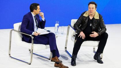 En una conversación con Andrew Ross Sorkin, Elon Musk lanzó un ataque contra los anunciantes que habían abandonado la plataforma.