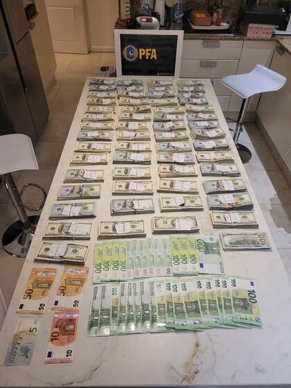 En una de las propiedades de Sofía Clerici se encontraron casi 600.000 dólares, dos millones de pesos y 2000 pesos uruguayos