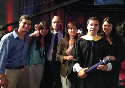 “Sacrifiqué plata”: renunció a una automotriz alemana por el sueño de su vida y hoy tiene una empresa donde diseña las máquinas del futuro - Image 3