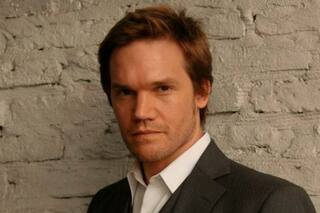 Aseguran que Juan Gil Navarro vivió un tenso momento en una fiesta