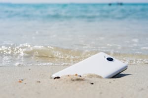 15 trucos poco conocidos para liberarte de tu teléfono, según expertos