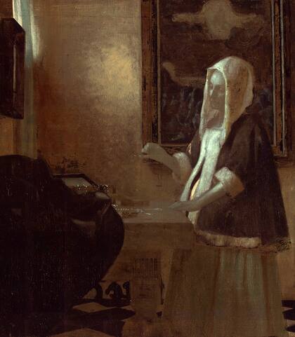 En una foto proporcionada por la Galería Nacional de Arte de Washington, una imagen en falso color resaltó pinceladas más ásperas en las capas inferiores de pintura, especialmente en la pared trasera y alrededor del rostro de la mujer