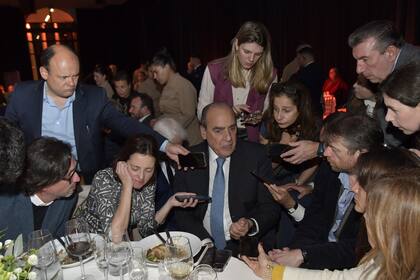 En una noche llena de novedades, el jefe de Gabinete de la Nación, Guillermo Francos, fue la personalidad más buscada