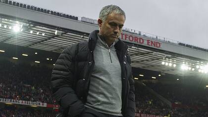 En una nota por TV se vio un Mou tierno y adorable