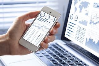 ¿La digitalización de la banca mejoró la educación financiera o solo facilitó el acceso al dinero?