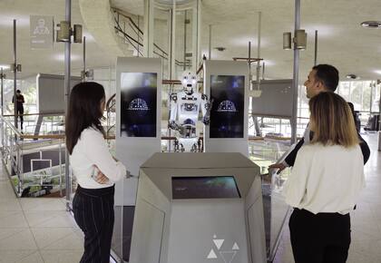 En una pantalla táctil se puede, por ejemplo, colocar los planetas en orden