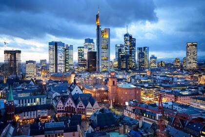 En una primera instancia, Andrea se instaló en Frankfurt.